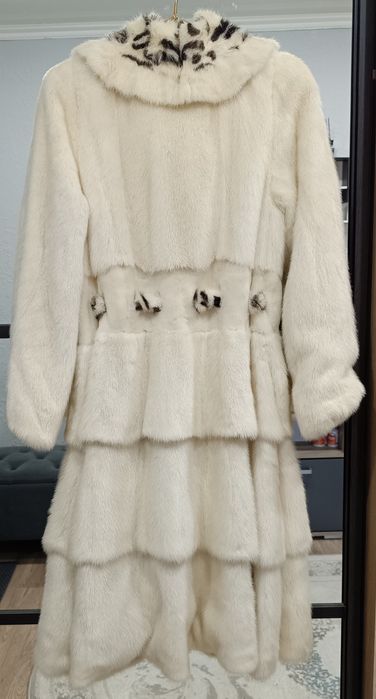 Продам норковую шубу