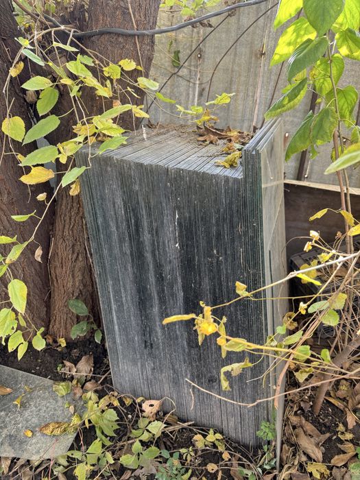 Оконные стекла.