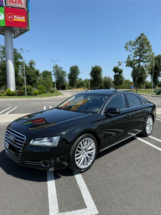 Audi A8 anul 2013