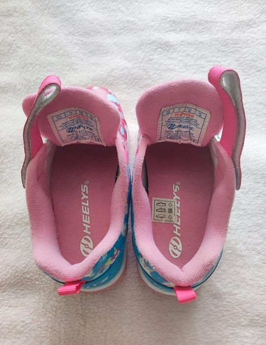Adidasi cu roti Heelys masura 33 (20 cm talpa interioara)