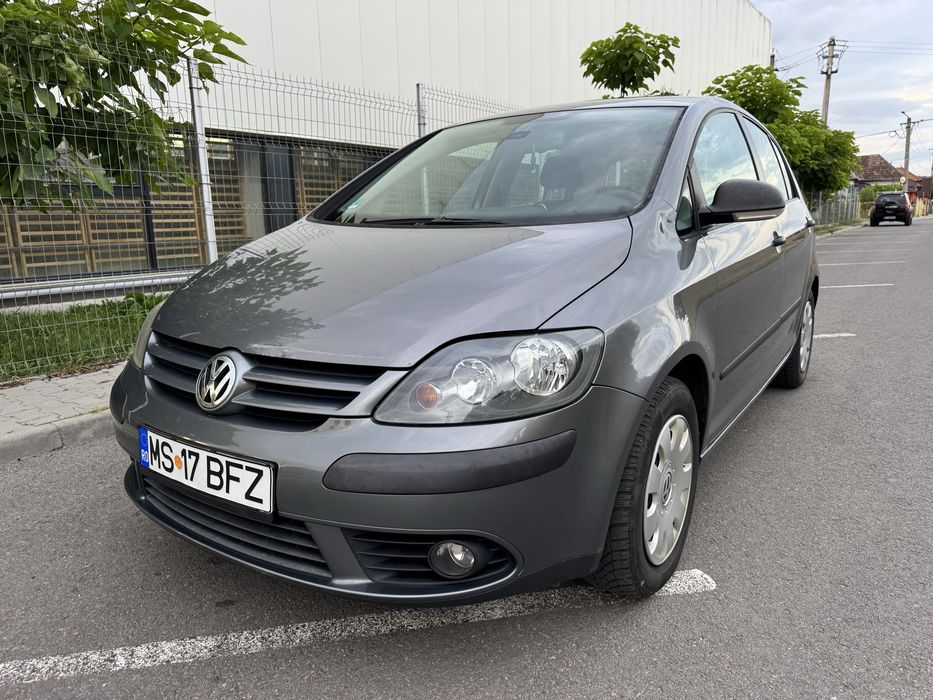 VOLKSWAGEN Golf Plus