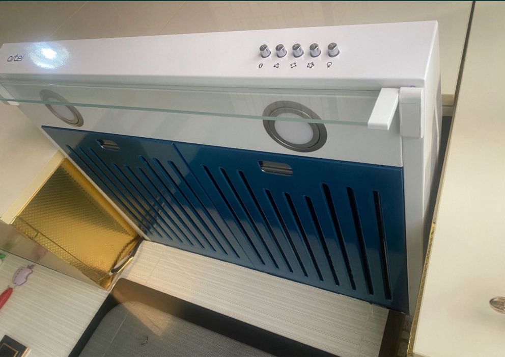 Газ плита ройсин витичкаси билан сотилади