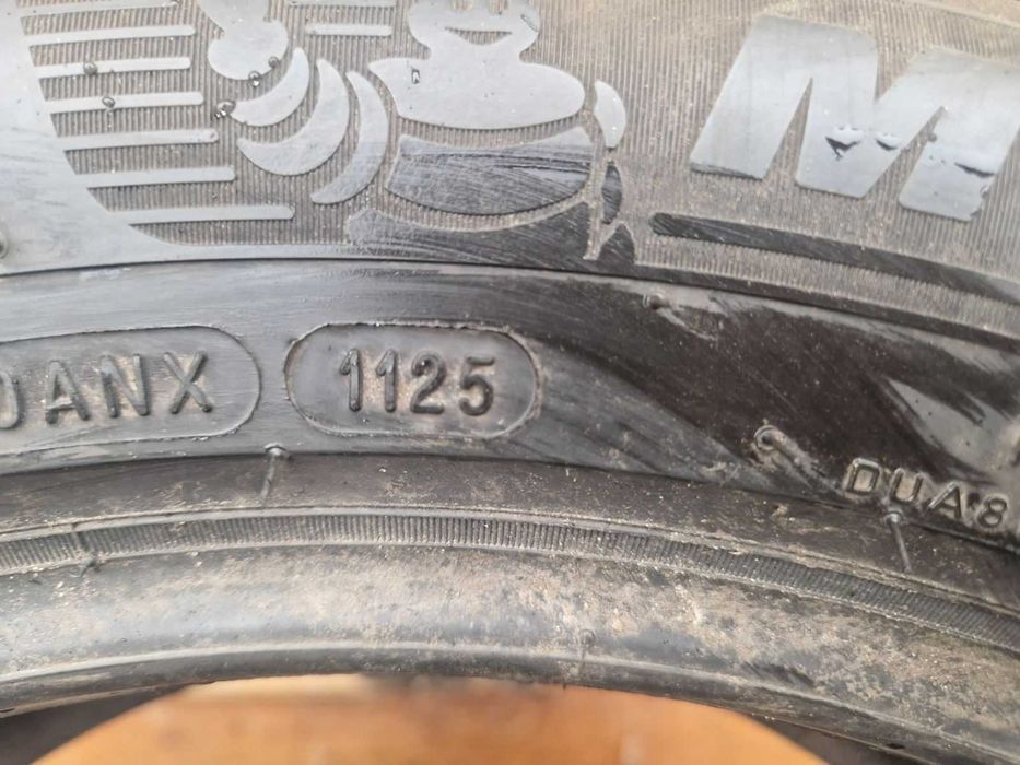 2 Michelin R17 225/55 Летни гуми  DOT1125
