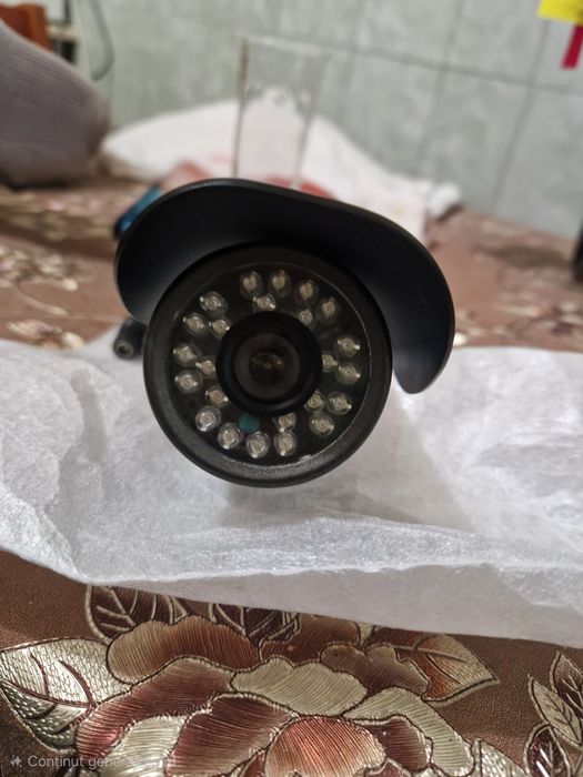 Vand 4 camere de supraveghere