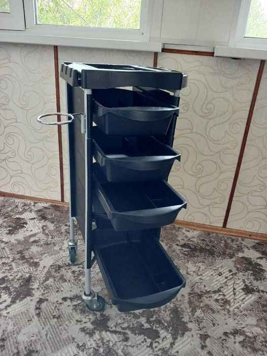 Продаю полки/рабочие тумбы для парикмахеров (3шт)