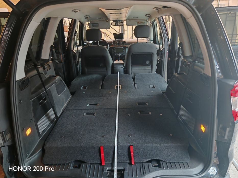 Vând Ford Galaxy din 2014, cutie automată