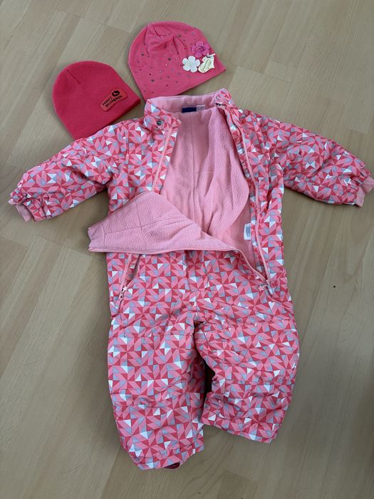 Комбинезон на девочку весна