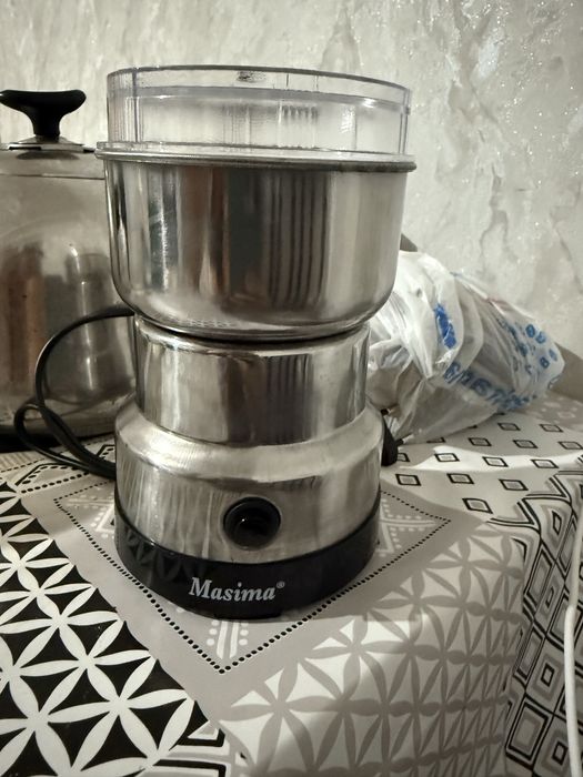 Продам кофемолку новую