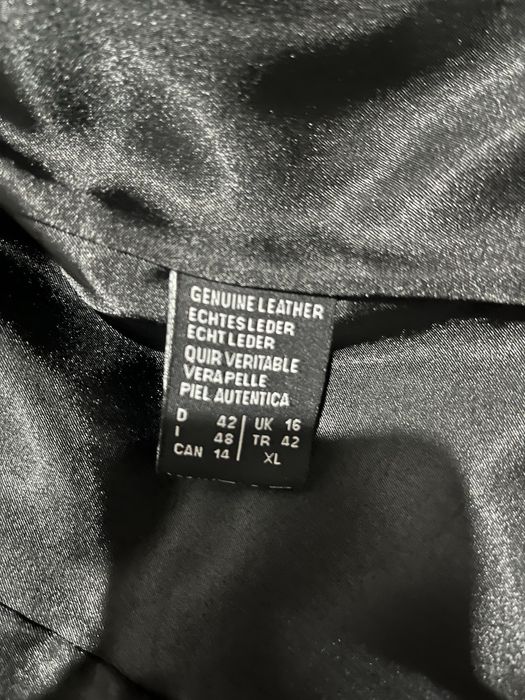 продам оригинальную кожаную куртку