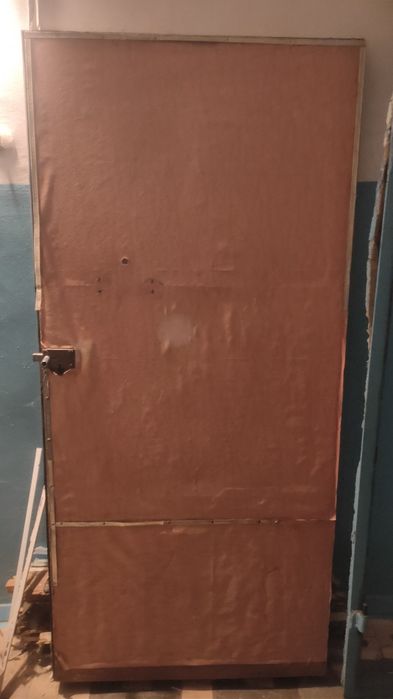 Дверь железная входная