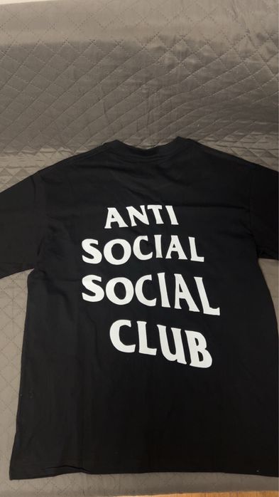 Tricou anti social club