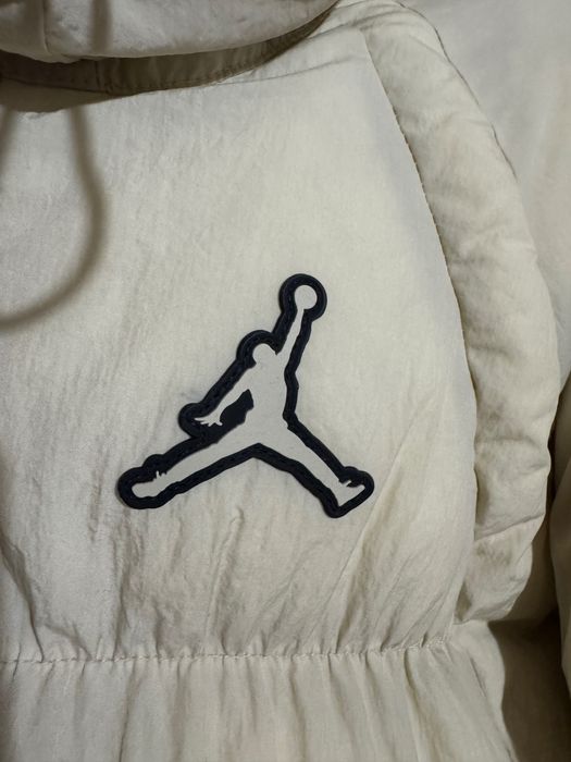 Jordan Essential Puffer Winterjacket.