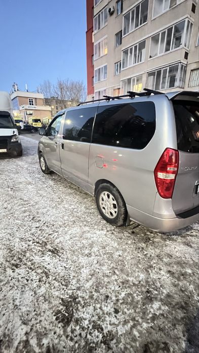 Хюндай старекс  2011 года газ бензин