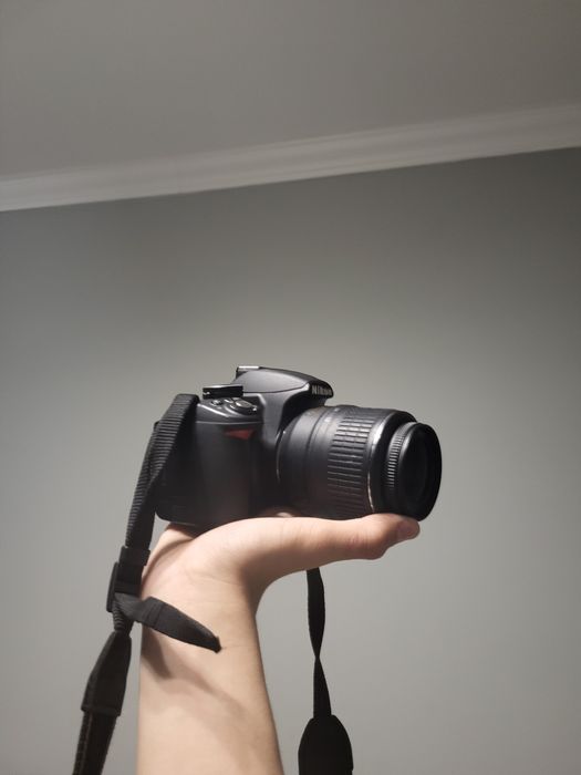 Продам фотоаппарат nikon  D3100