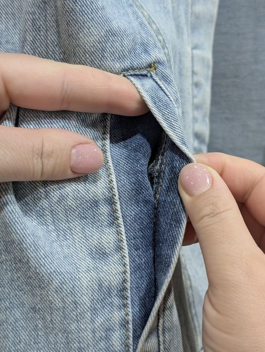 Продам женскую джинсовку оверсайз