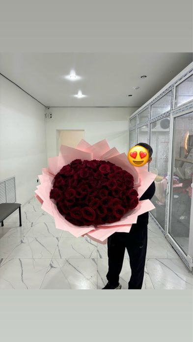 Метровые розы и тюльпаны