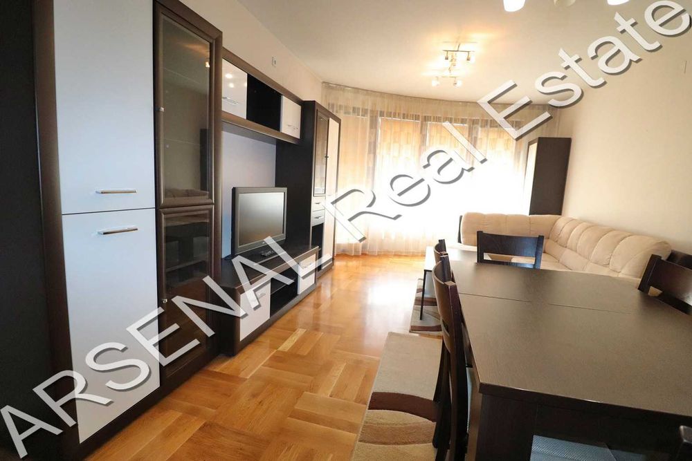 Дава се под наем Двустаен апартамент в София, Младост 3 - 82 кв.м за 650 € - Снимка #3