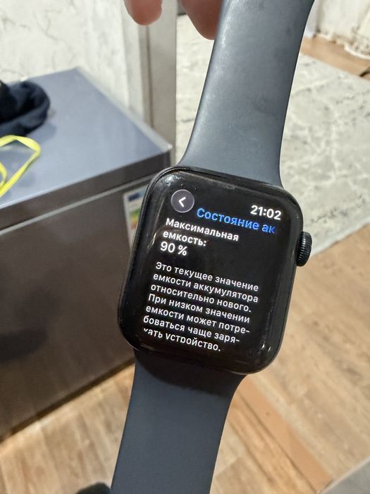 Продам Apple Watch se 2