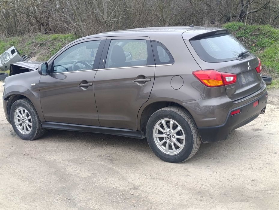 Mitsubishi ASX 1,6I / Митсубиши АСХ - на части