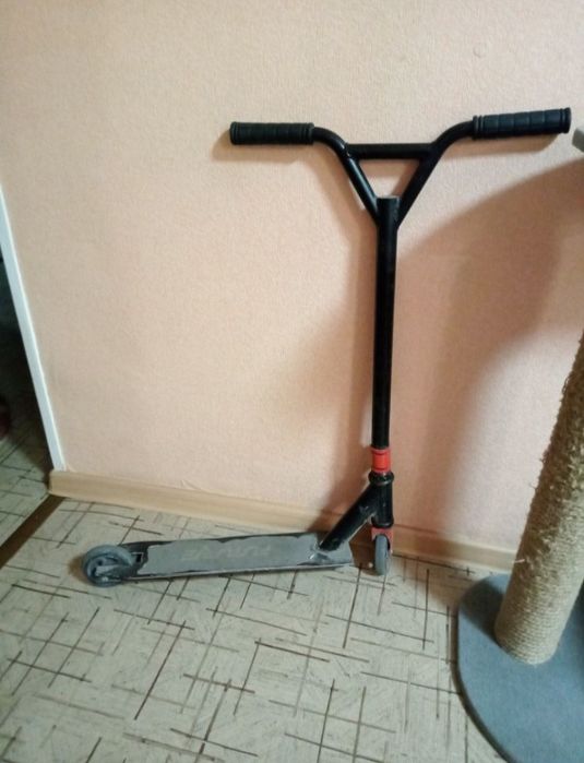 Продам.    самокат.