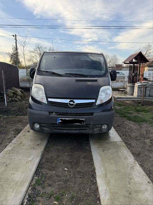 Vand Opel Vivaro 5+1 XL