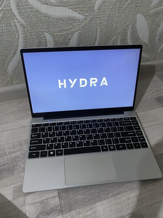 HYDRA ноутбук 8GB RAM, i5, SSD 256GB