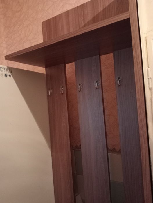 Продам прихожую.