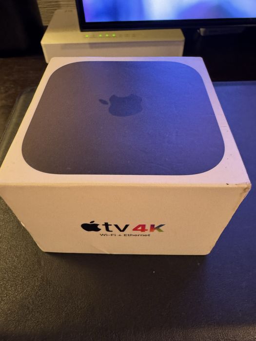 Vand Apple tv 4k ultima gen. 3rd, model A2843 Wi-Fi + Ethernet