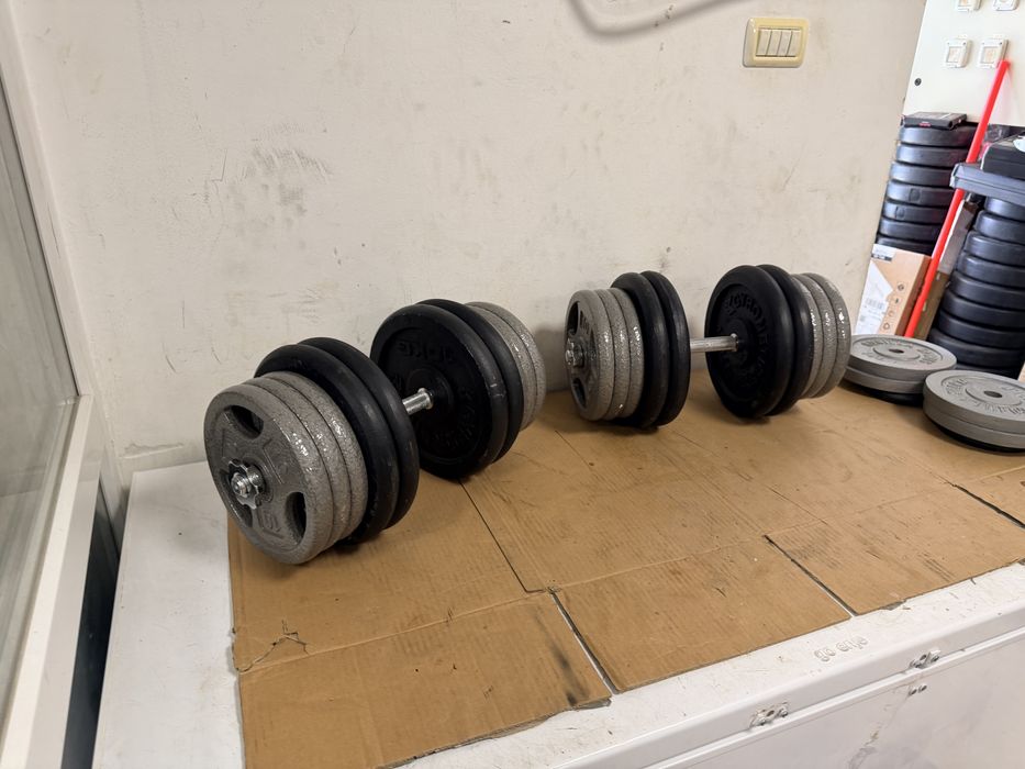 Set gantere reglabile noi 120 kg.  70 kg+70 kg=140 kg, pret 1500 lei