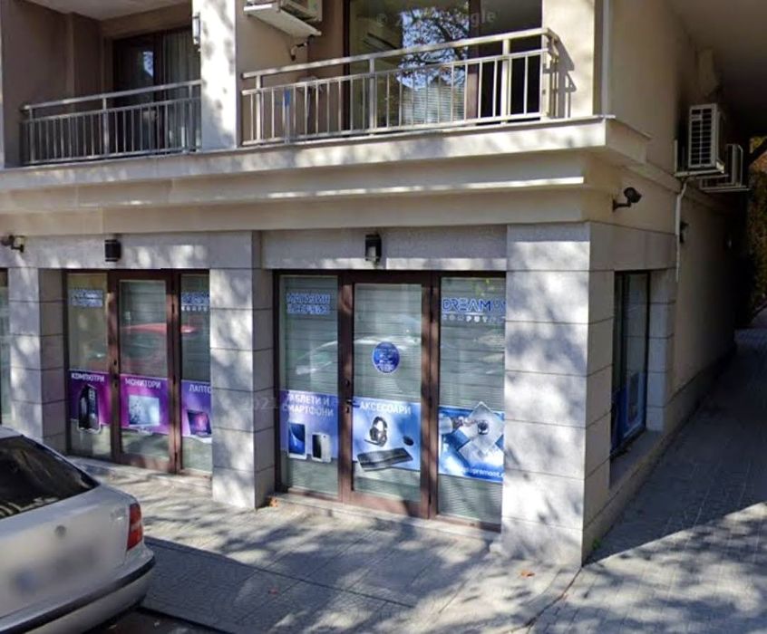 Дава се под наем Магазин в Пловдив, Център - 51 кв.м за 405.45 € - Снимка #1