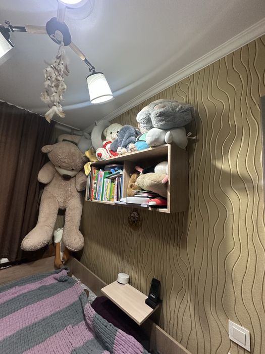 Продам спальный гарнитур