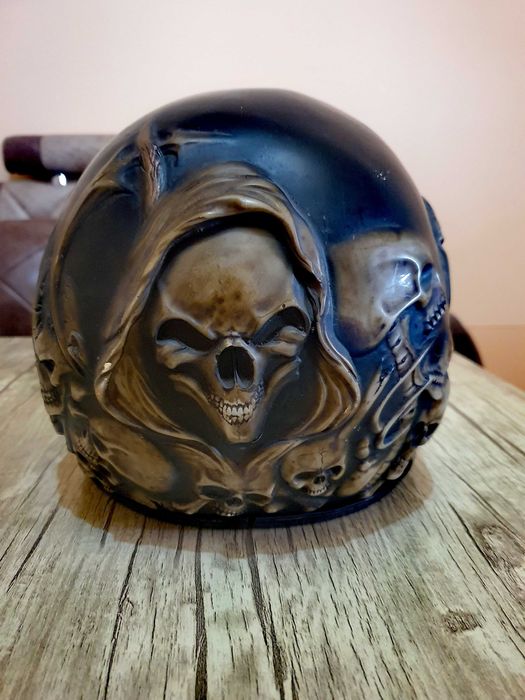 Защитный шлем, Каска Череп