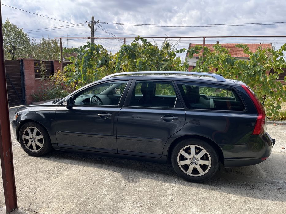 VOLVO V50 2010 — imagine 4