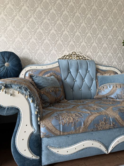 Комплект мягкой мебели