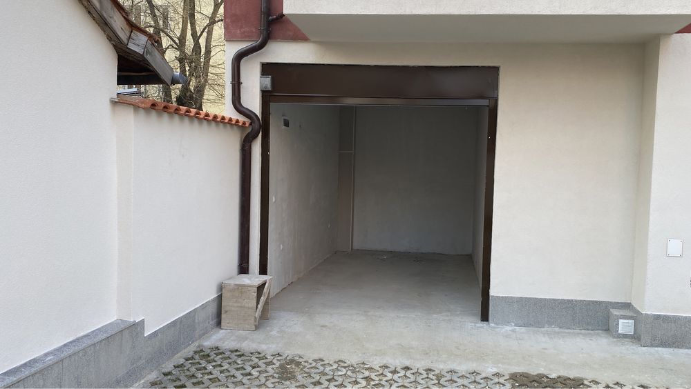 Дава се под наем Гараж / Паркомясто в Пловдив, Кючук Париж - 13 кв.м за 51 € - Снимка #2