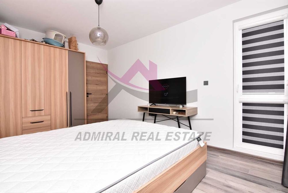 Продава се Тристаен апартамент в Варна, Възраждане 3 - 80 кв.м за 2750 €/кв.м - Снимка #4