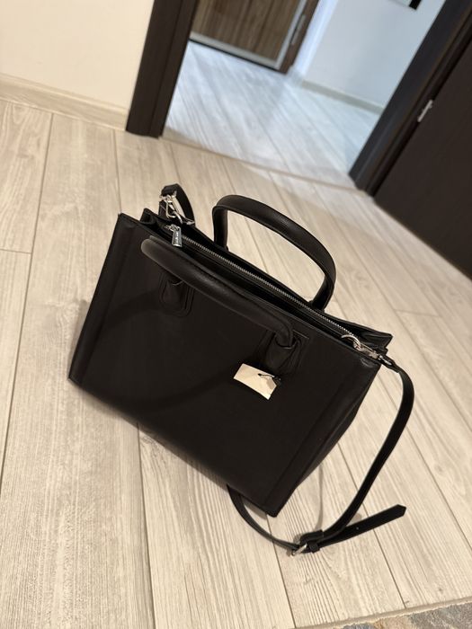 Geanta stradivarius noua