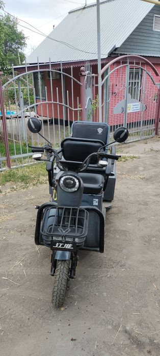 Продам электросамокат
