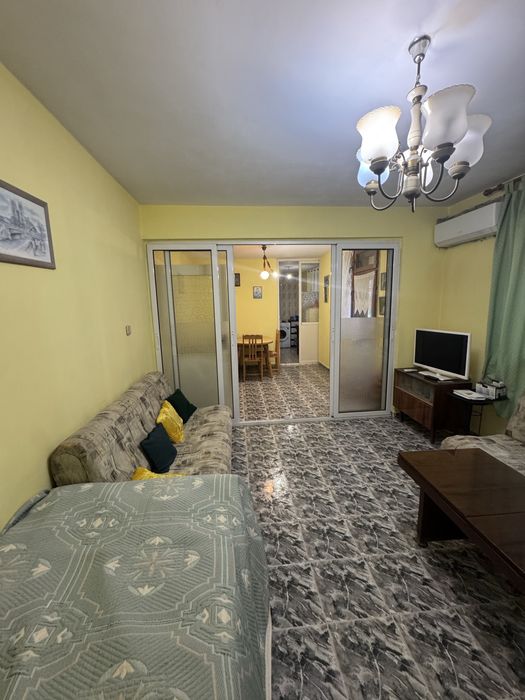 Тристаен апартамент Център Стара Загора