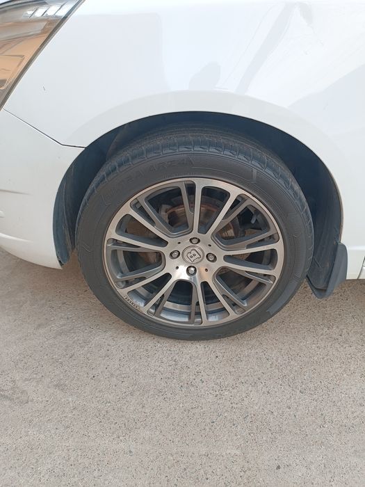 Vossen Diska Balon Brabus Stil 215 50 R17 Holati yaxshi