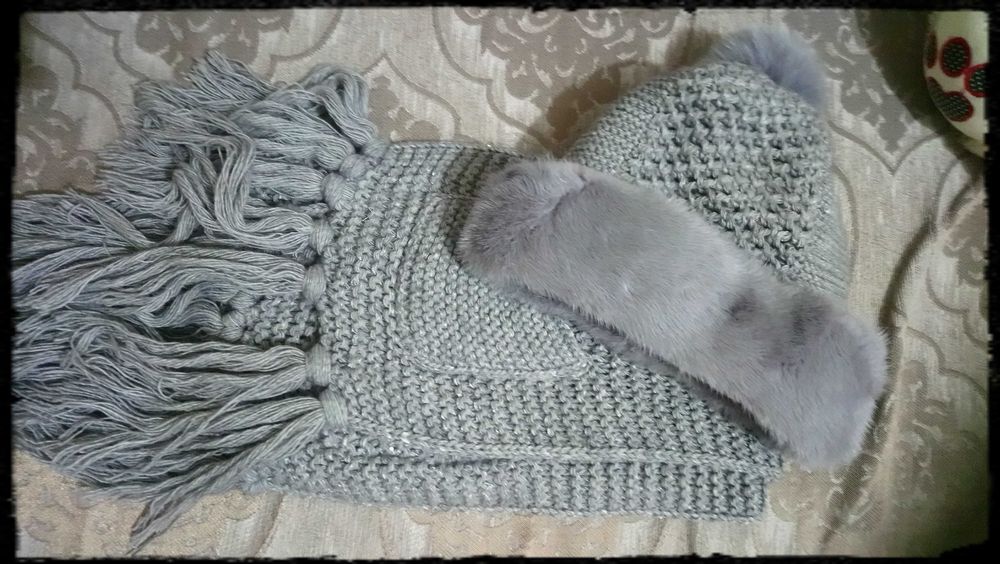 Шапка с норкой ,шарф.