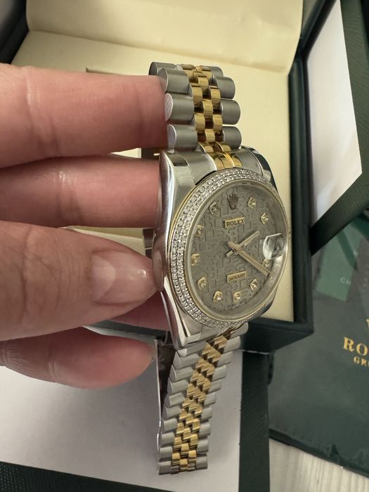Часы с брилиантами Rolex унисекс