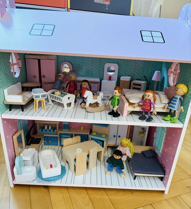 Къща за кукли дървена масивна