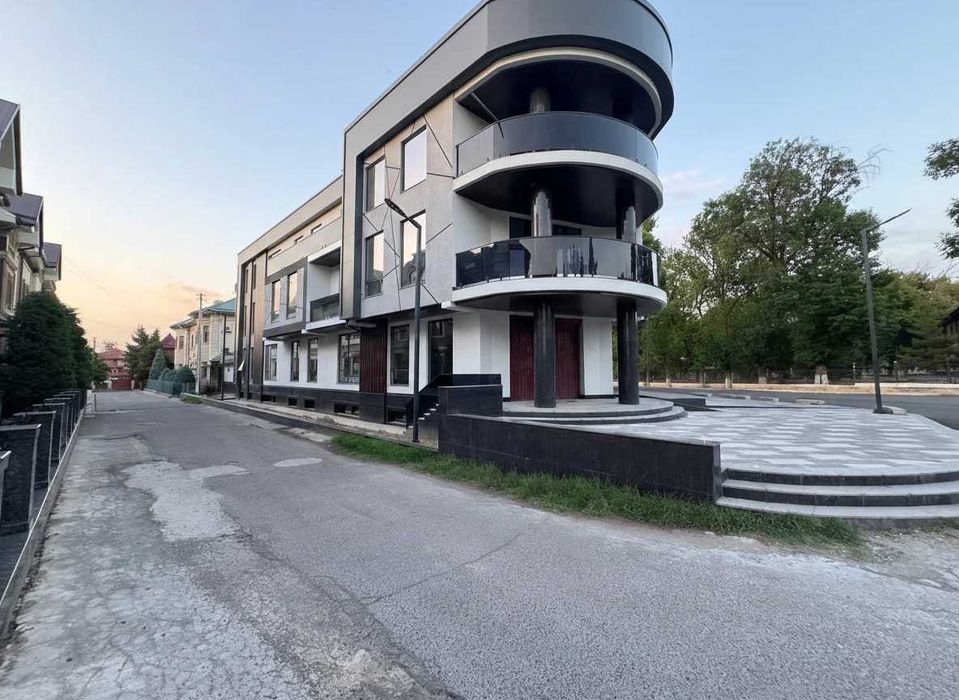 Отдельно стоящее здание 1100 м² под офис-white box, Сайрам, аренда(55)