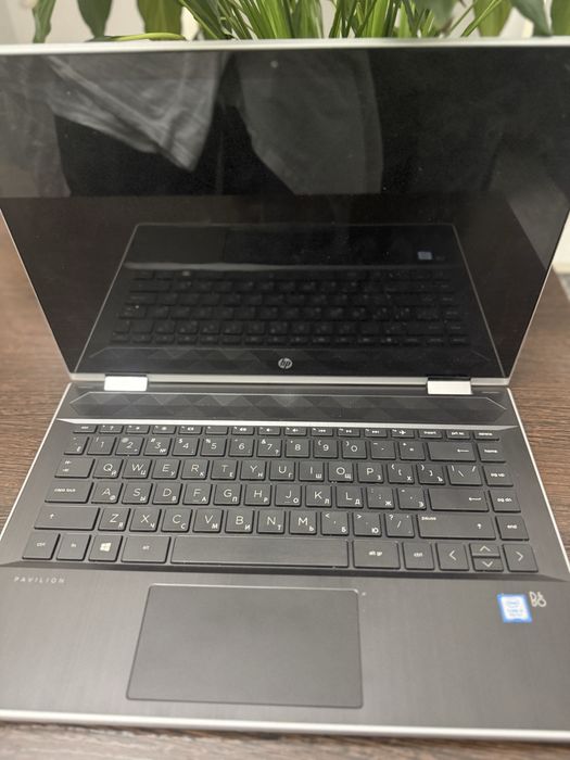 Ноутбук HP pavilion x360 i3-8