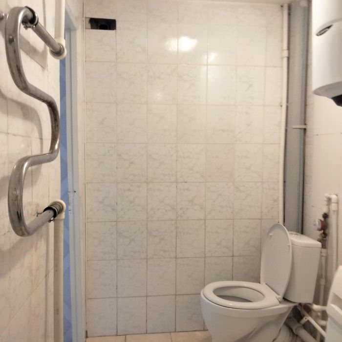 Продам квартиру на 8мик.2этаж из 5