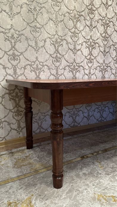 Большой стол для гостиной/ скатерть