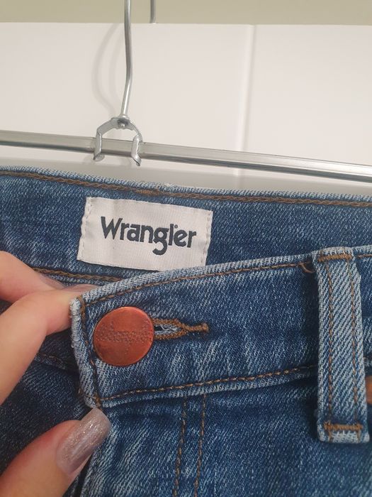 Продам мужские джинсы