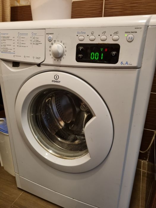 Продам стиральную машину Индезит