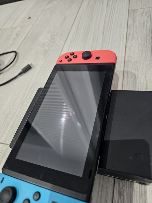 Vand consola nintendo switch